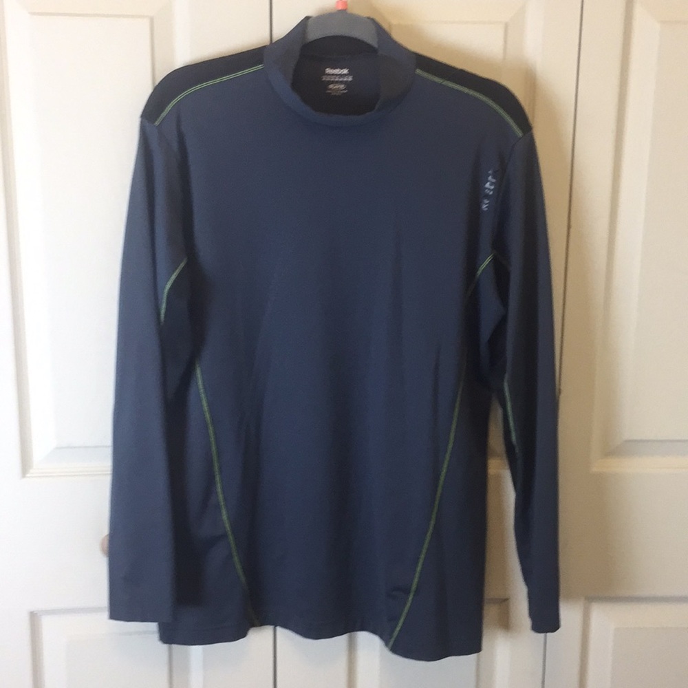 Men’s Reebok shirt
